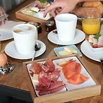 Staycity Centre Hotel