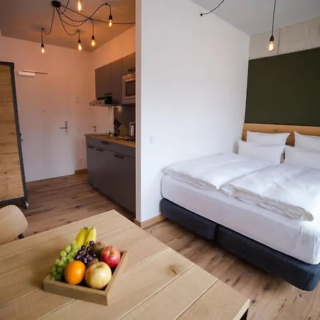 מלון דירות Staycity Centre 4*