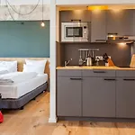 Staycity Centre Hotel