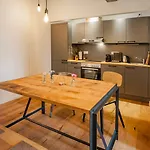 Staycity Centre Hotel 4*