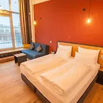 Hotel Staycity Centre 4*