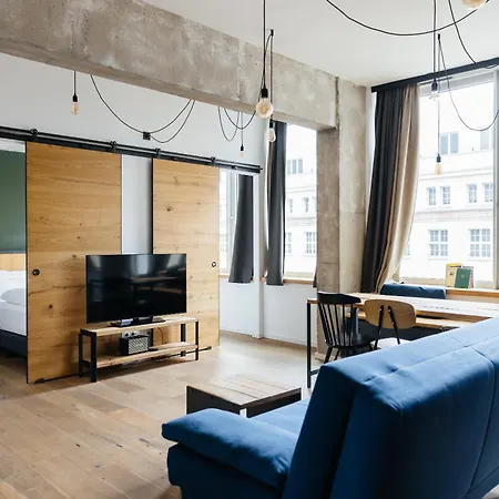 Aparthotel Staycity Centre 4*