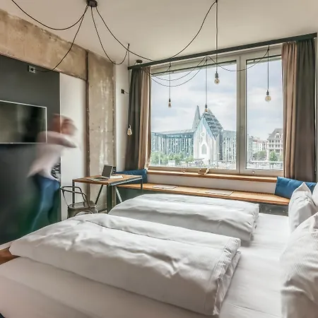 Ξενοδοχείο με διαμερίσματα Staycity Centre 4*