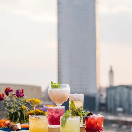 Staycity Centre Hotel