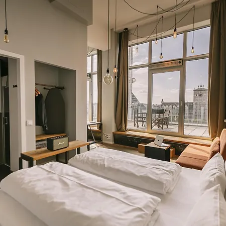 Hotel Staycity Centre 4*