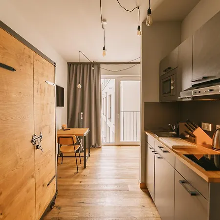 Hotel Staycity Centre 4*