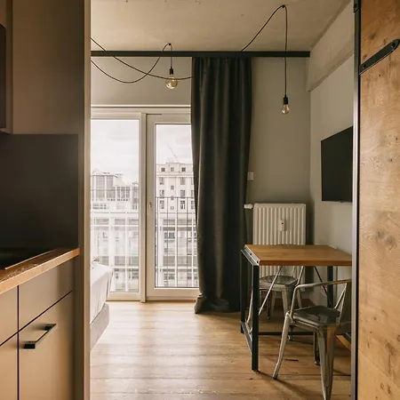 Staycity Centre Hotel