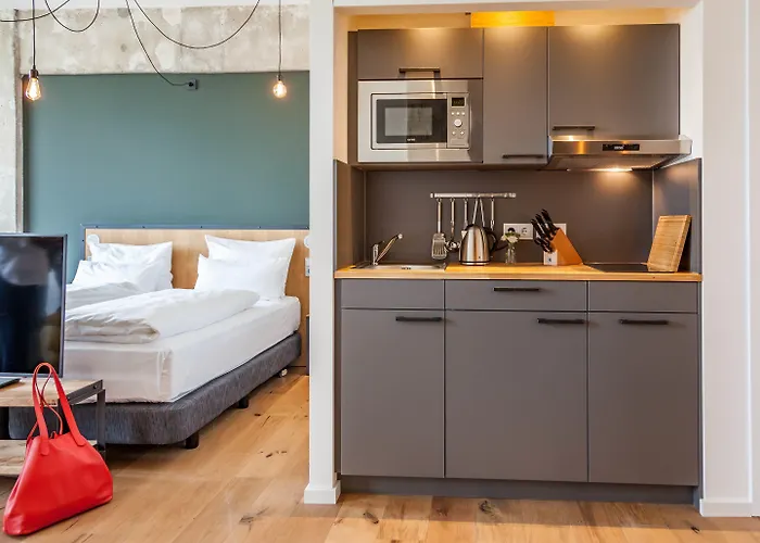 Staycity Centre Hotel