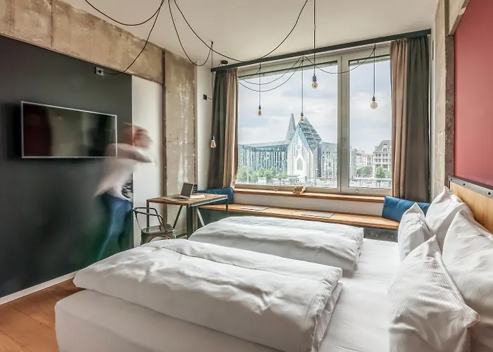 Hotel Staycity Centre 4*