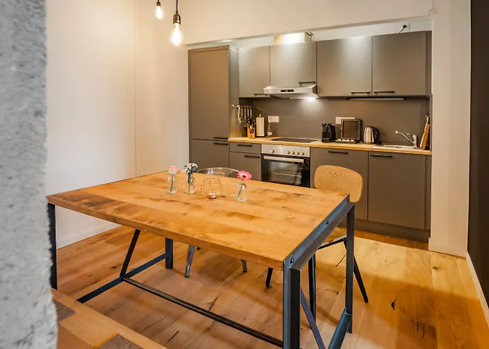 Staycity Centre Hotel 4*